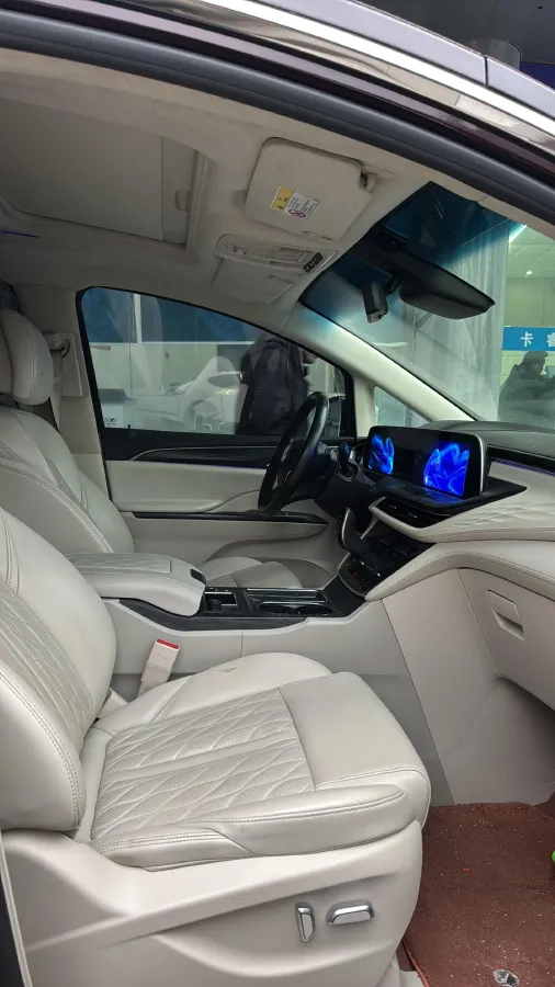 2020 Buick GL8 2.0T 237HP L4 9AT,autocango,china used car exporter,china ev exporter,chinese used car exporter,chinese used ev exporter