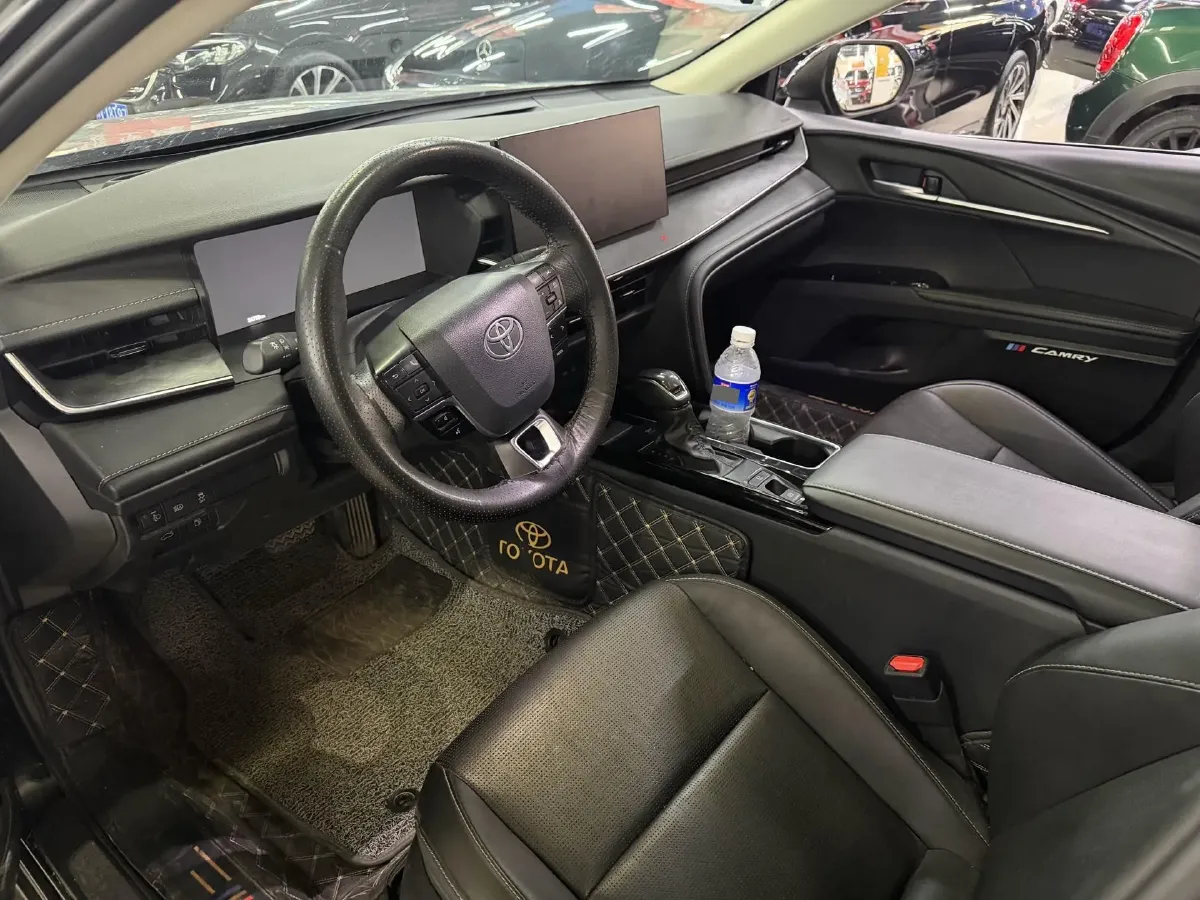 2024 Toyota Camry 2.0L 152HP L4 E-CVT Hybrid,autocango,china used car exporter,china ev exporter,chinese used car exporter,chinese used ev exporter
