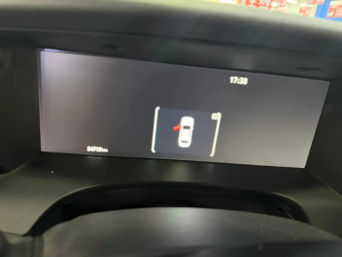 2024 Toyota Camry 2.0L 152HP L4 E-CVT Hybrid,autocango,china used car exporter,china ev exporter,chinese used car exporter,chinese used ev exporter