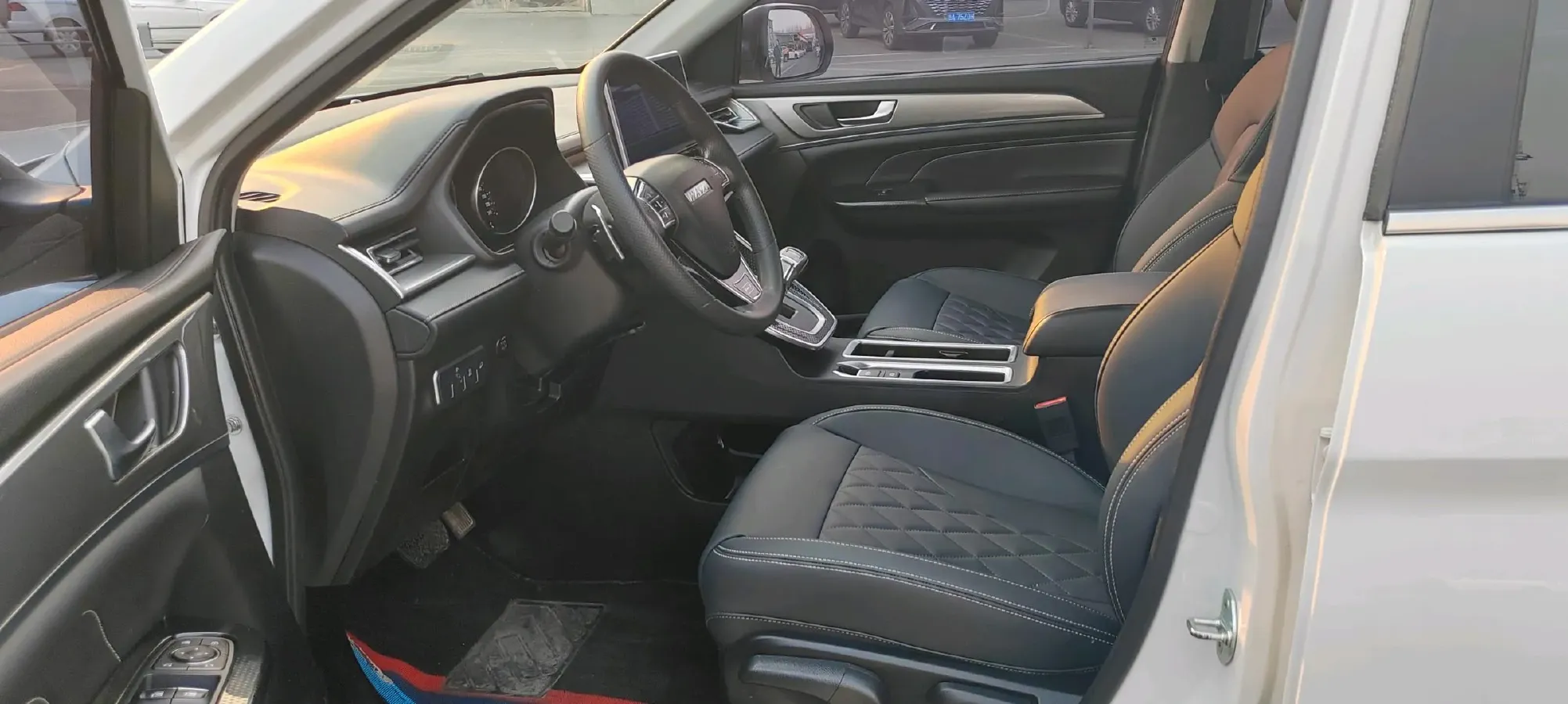 2022 Haval H6 1.5T 184HP L4 7DCT,autocango,china used car exporter,china ev exporter,chinese used car exporter,chinese used ev exporter