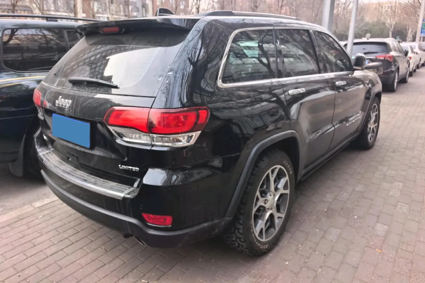 2020 Jeep Grand Cherokee 3.0L 234HP V6 8AT,autocango,china used car exporter,china ev exporter,chinese used car exporter,chinese used ev exporter