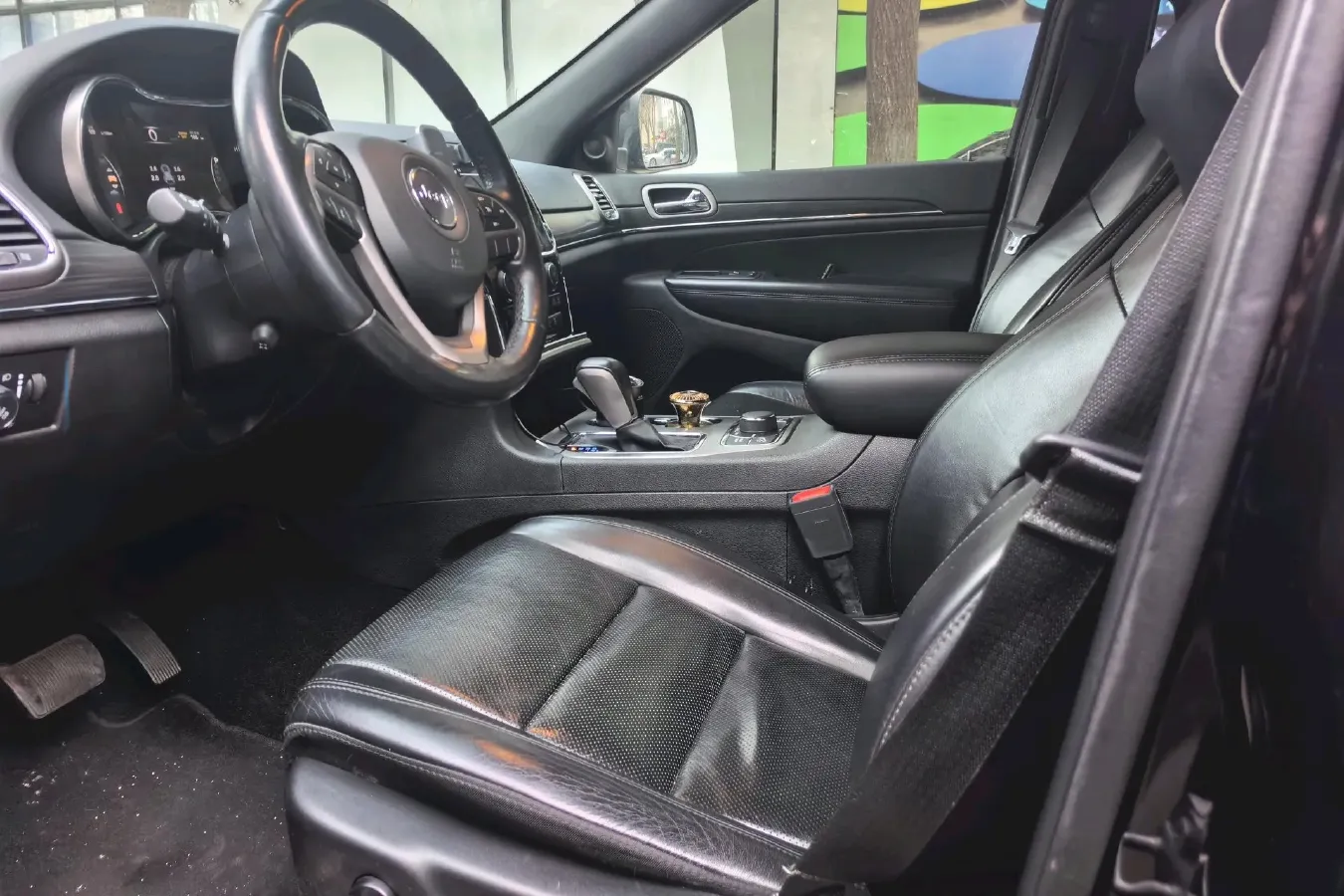 2020 Jeep Grand Cherokee 3.0L 234HP V6 8AT,autocango,china used car exporter,china ev exporter,chinese used car exporter,chinese used ev exporter