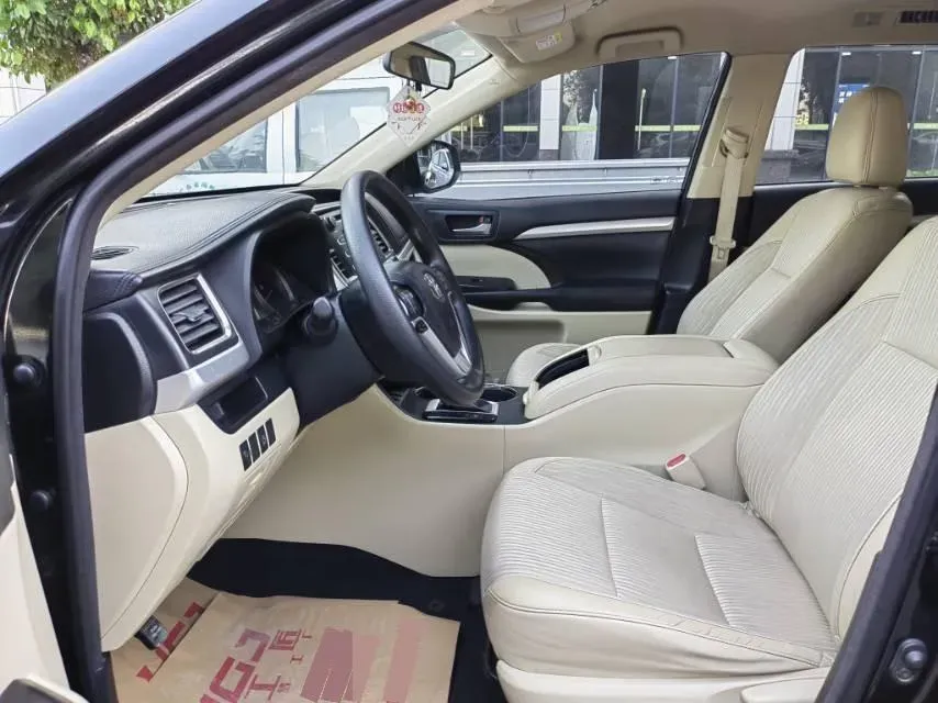 2018 Toyota Highlander 2.0T 220HP L4 6AT,autocango,china used car exporter,china ev exporter,chinese used car exporter,chinese used ev exporter