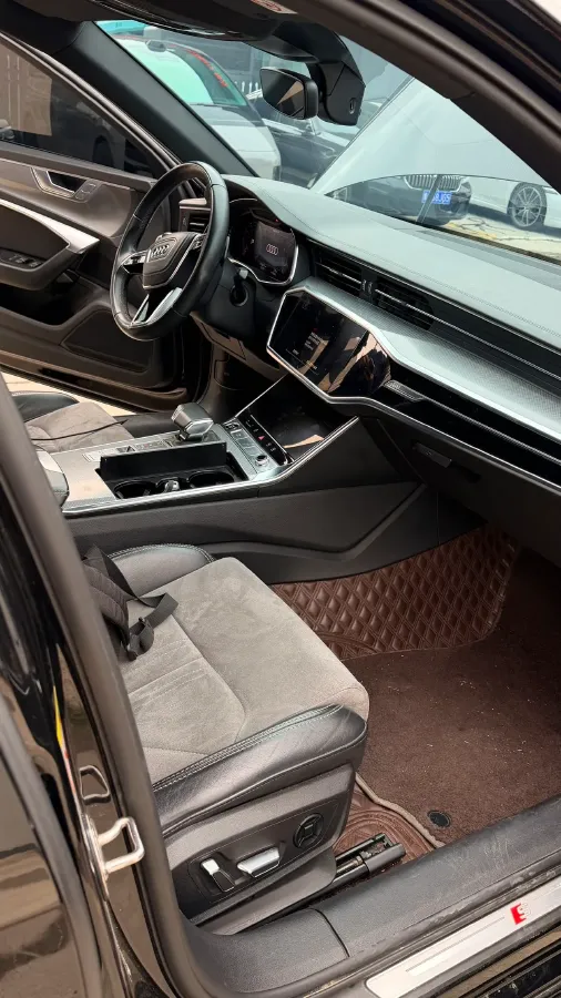 2023 Audi A6L 2.0T 245HP L4 7DCT,autocango,china used car exporter,china ev exporter,chinese used car exporter,chinese used ev exporter