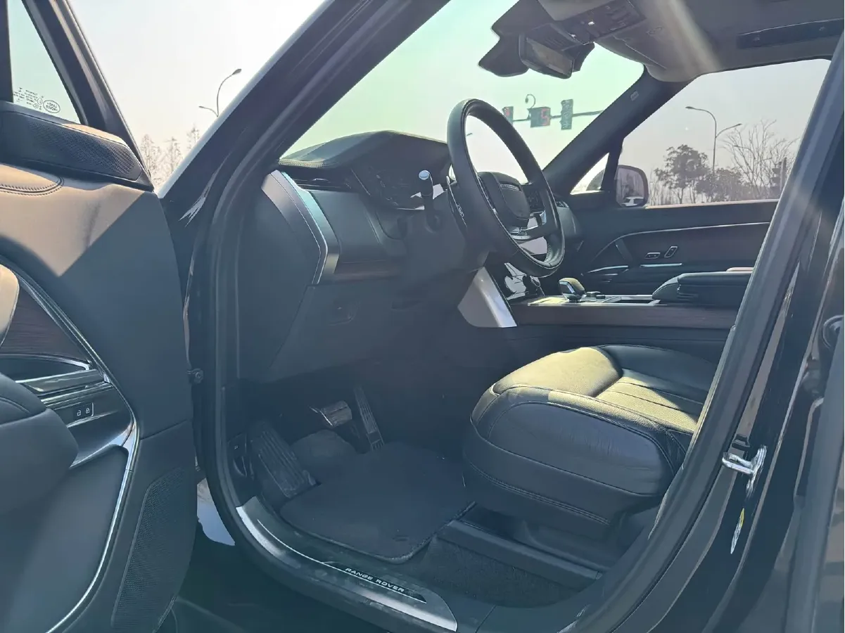 2023 Land Rover Range Rover 3.0T 400HP L6 8AT,autocango,china used car exporter,china ev exporter,chinese used car exporter,chinese used ev exporter