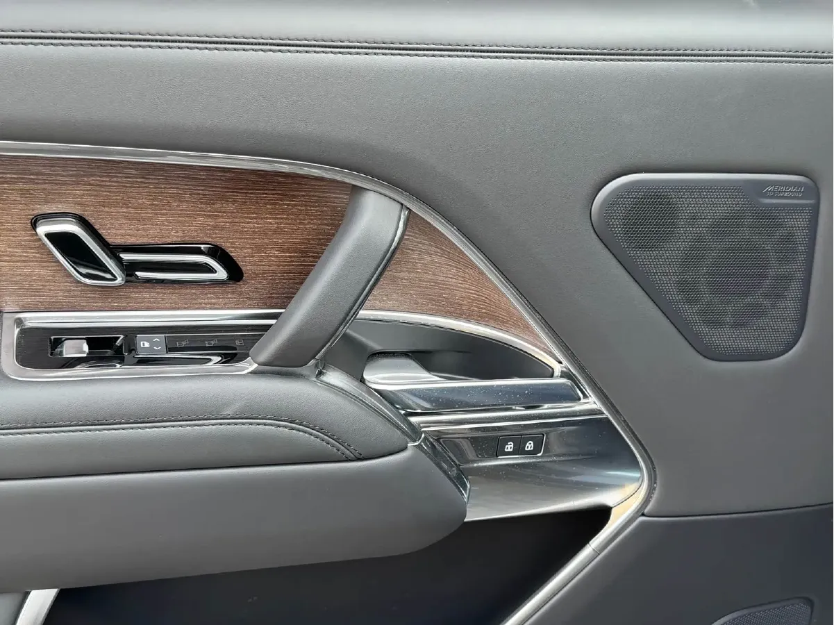 2023 Land Rover Range Rover 3.0T 400HP L6 8AT,autocango,china used car exporter,china ev exporter,chinese used car exporter,chinese used ev exporter