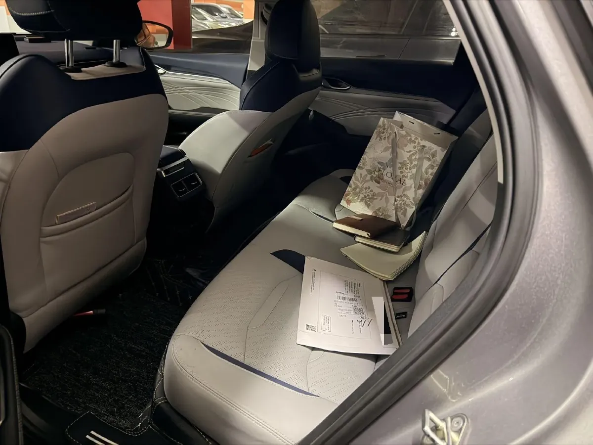 2021 Geely Preface 2.0T 190HP L4 7DCT,autocango,china used car exporter,china ev exporter,chinese used car exporter,chinese used ev exporter