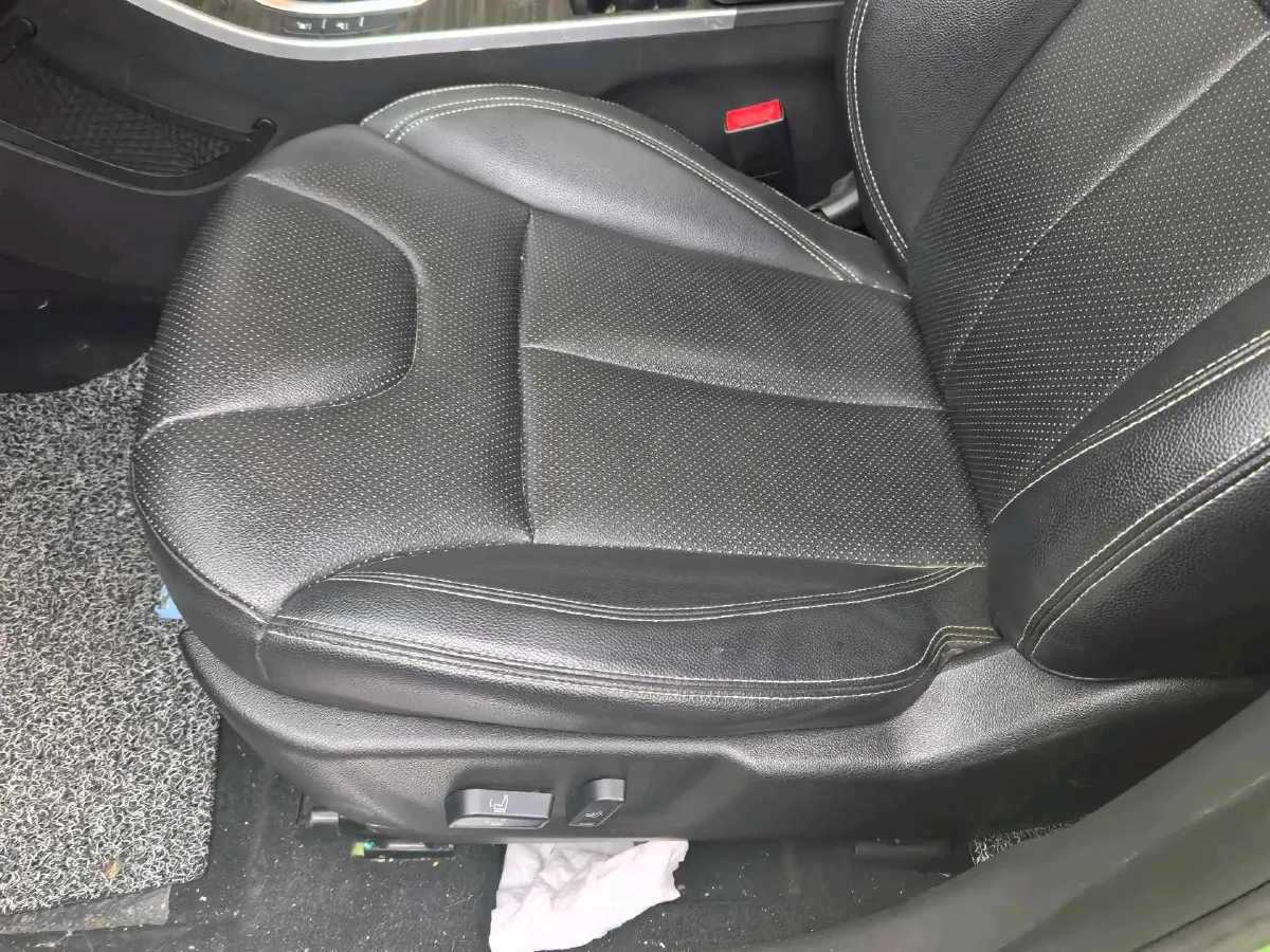 2016 Landwind X7 2.0T 190HP L4 8AT,autocango,china used car exporter,china ev exporter,chinese used car exporter,chinese used ev exporter