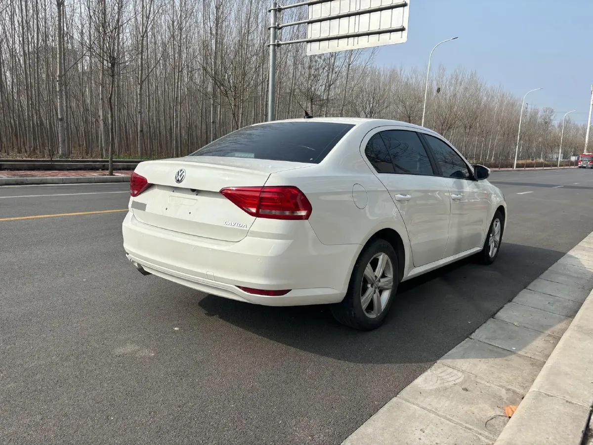 2017 Volkswagen Lavida 1.6L 110HP L4 6AT,autocango,china used car exporter,china ev exporter,chinese used car exporter,chinese used ev exporter