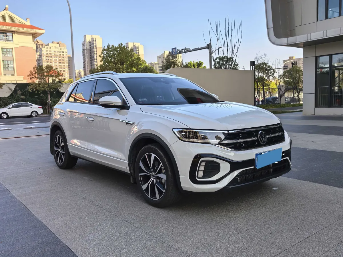 2025 Volkswagen T-Roc 1.5T 160HP L4 7DCT,autocango,china used car exporter,china ev exporter,chinese used car exporter,chinese used ev exporter