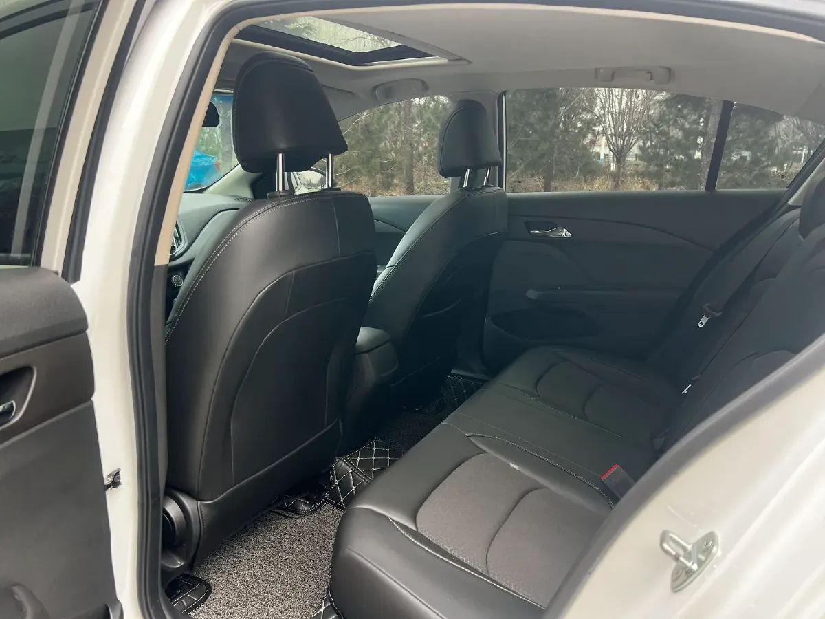 2019 Chevrolet Cavalier 1.5L 113HP L4 6AT,autocango,china used car exporter,china ev exporter,chinese used car exporter,chinese used ev exporter