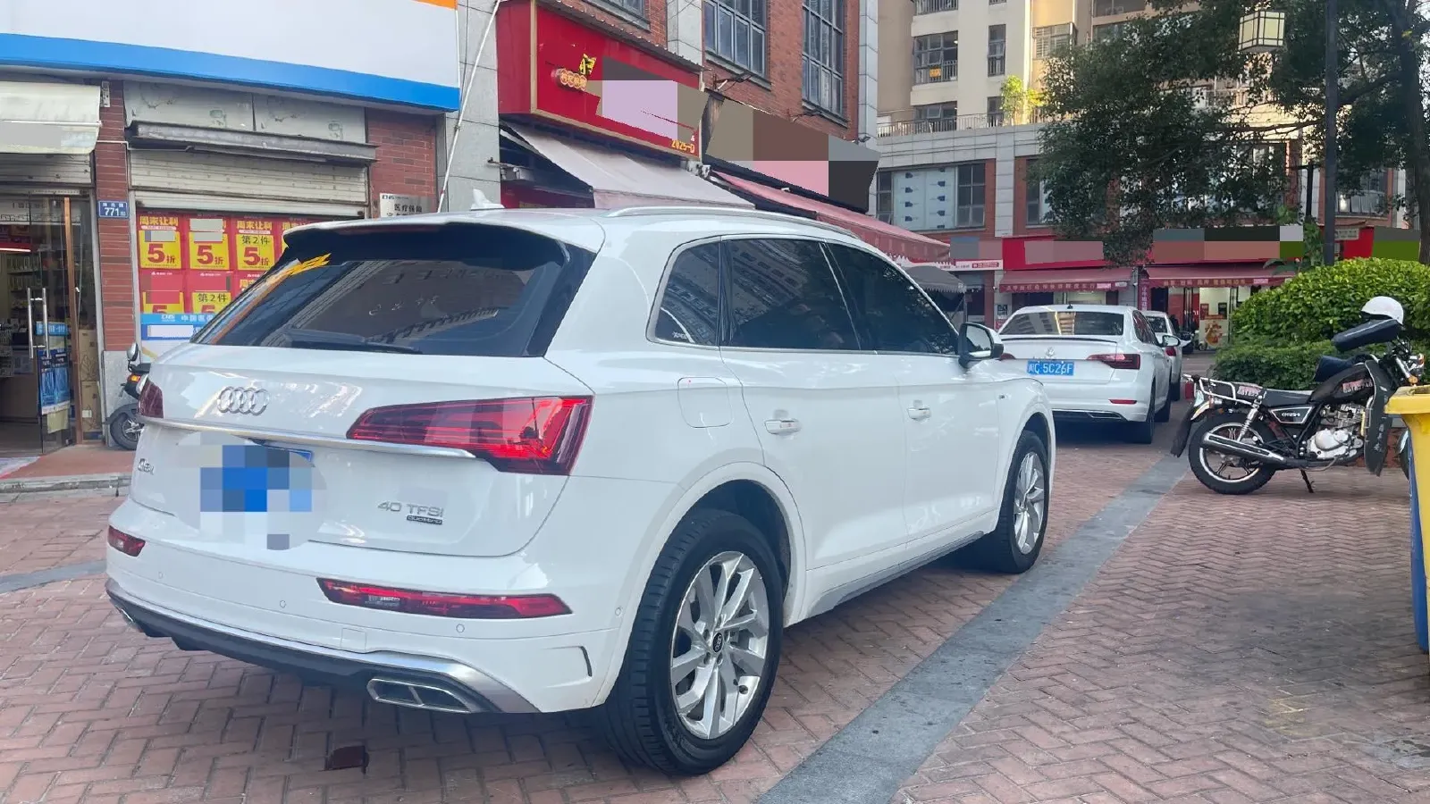 2022 Audi Q5L 2.0T 190HP L4 7DCT,autocango,china used car exporter,china ev exporter,chinese used car exporter,chinese used ev exporter