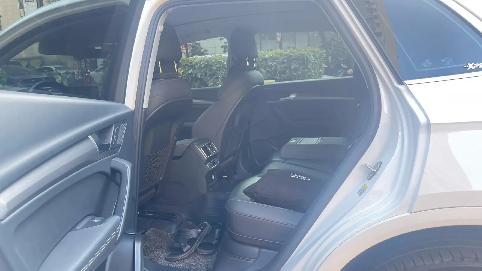 2022 Audi Q5L 2.0T 190HP L4 7DCT,autocango,china used car exporter,china ev exporter,chinese used car exporter,chinese used ev exporter