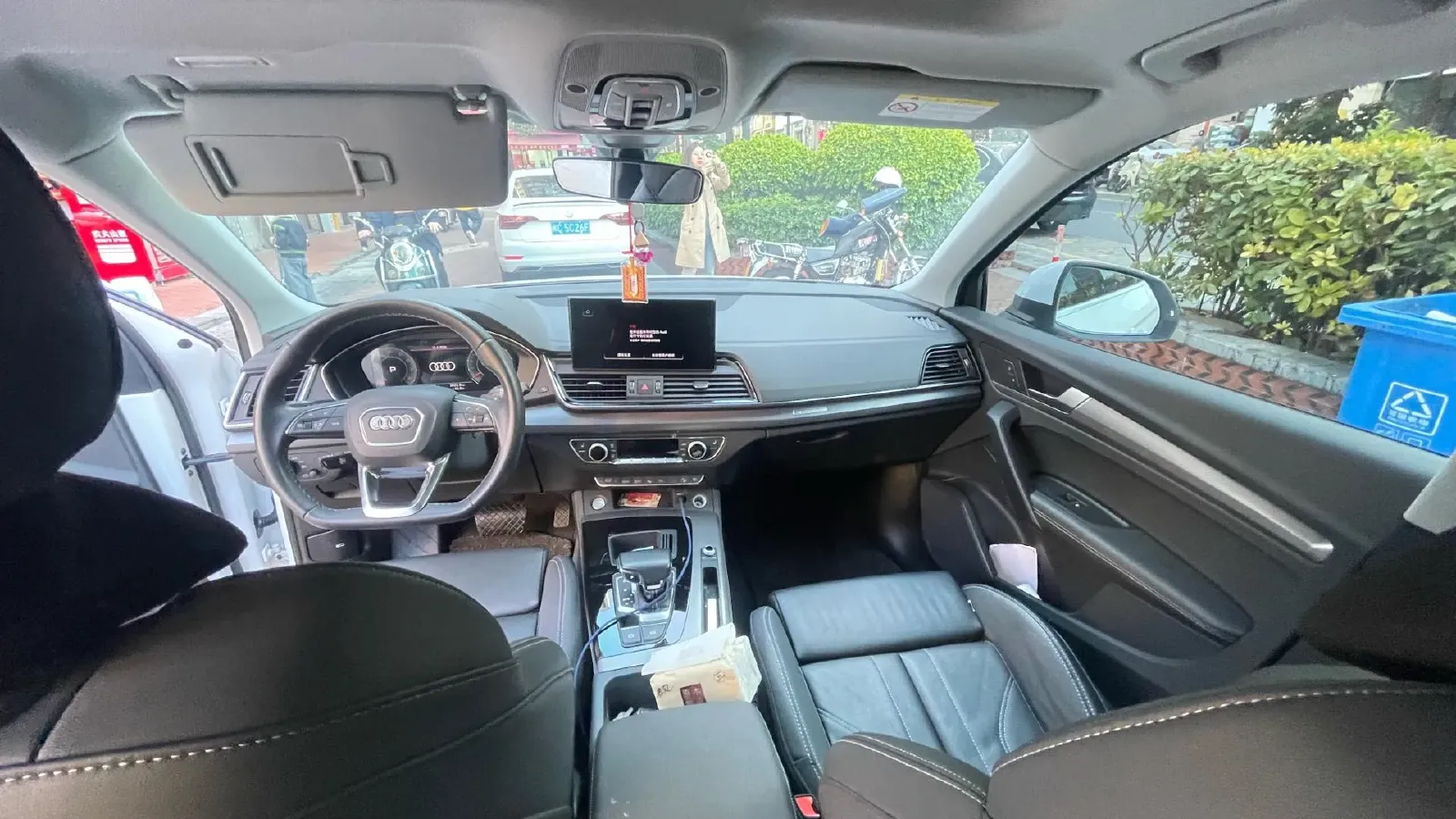 2022 Audi Q5L 2.0T 190HP L4 7DCT,autocango,china used car exporter,china ev exporter,chinese used car exporter,chinese used ev exporter