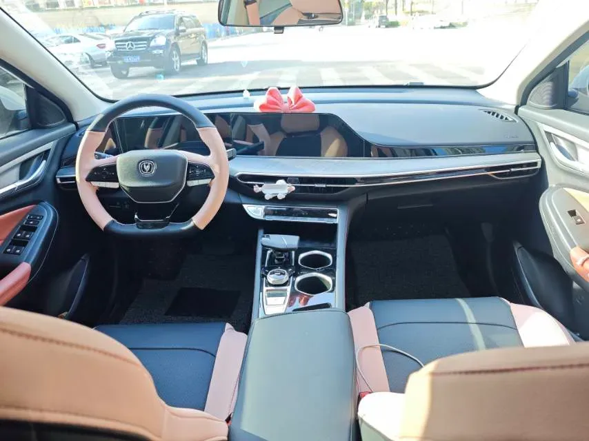 2025 ChangAn Eado 1.4T 160HP L4 7DCT,autocango,china used car exporter,china ev exporter,chinese used car exporter,chinese used ev exporter