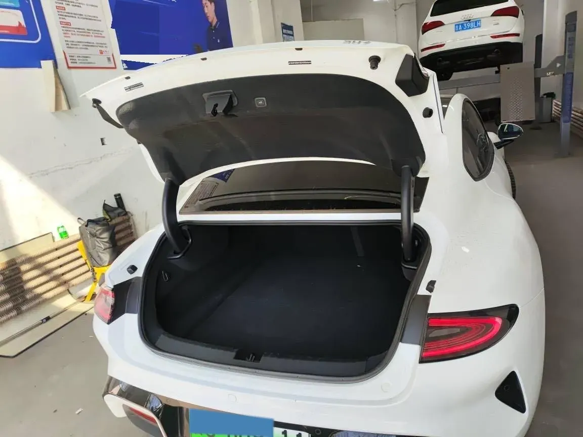 2024 MI SU7 BEV 94.3KWH,autocango,china used car exporter,china ev exporter,chinese used car exporter,chinese used ev exporter