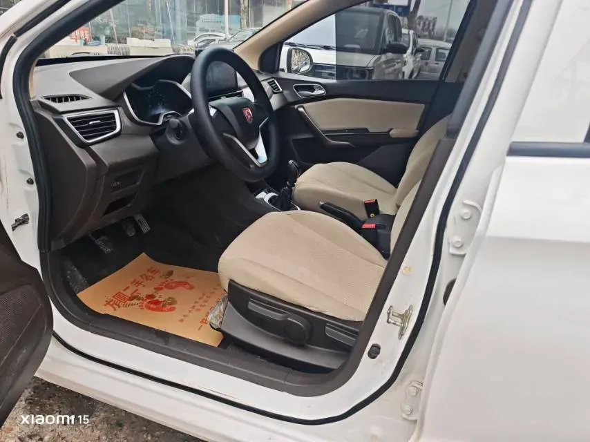 2017 BaoJun 310W 1.5L 112HP L4 6MT,autocango,china used car exporter,china ev exporter,chinese used car exporter,chinese used ev exporter