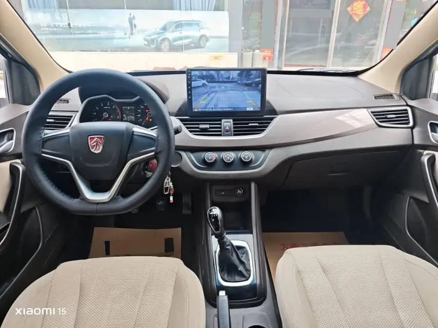 2017 BaoJun 310W 1.5L 112HP L4 6MT,autocango,china used car exporter,china ev exporter,chinese used car exporter,chinese used ev exporter