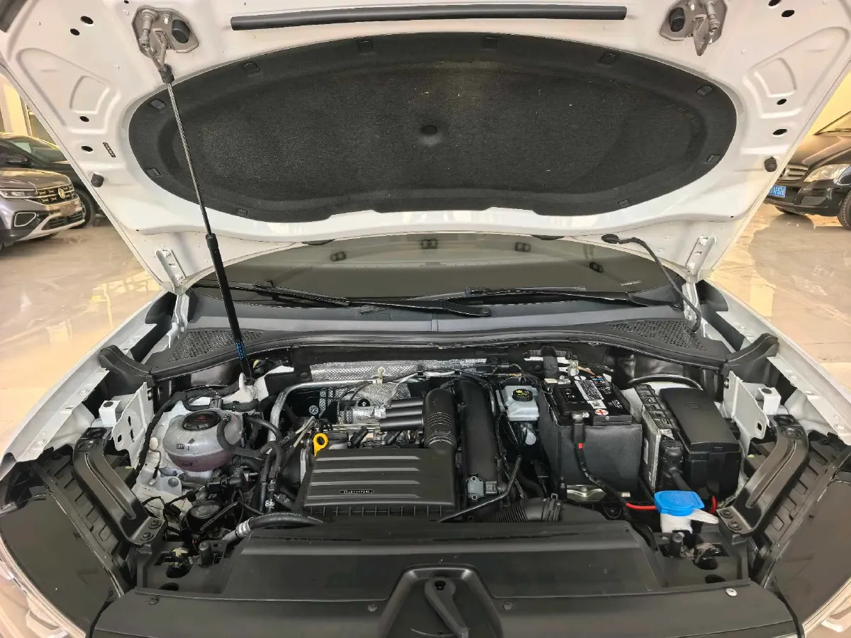 2022 Volkswagen Tayron 1.4T 150HP L4 7DCT,autocango,china used car exporter,china ev exporter,chinese used car exporter,chinese used ev exporter