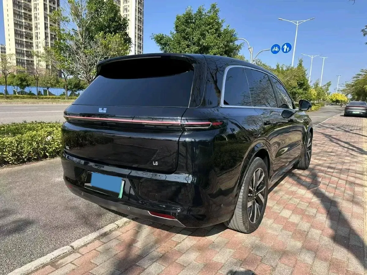 2023 Li L8 Range Extended 154HP REEV 40.9KWH,autocango,china used car exporter,china ev exporter,chinese used car exporter,chinese used ev exporter