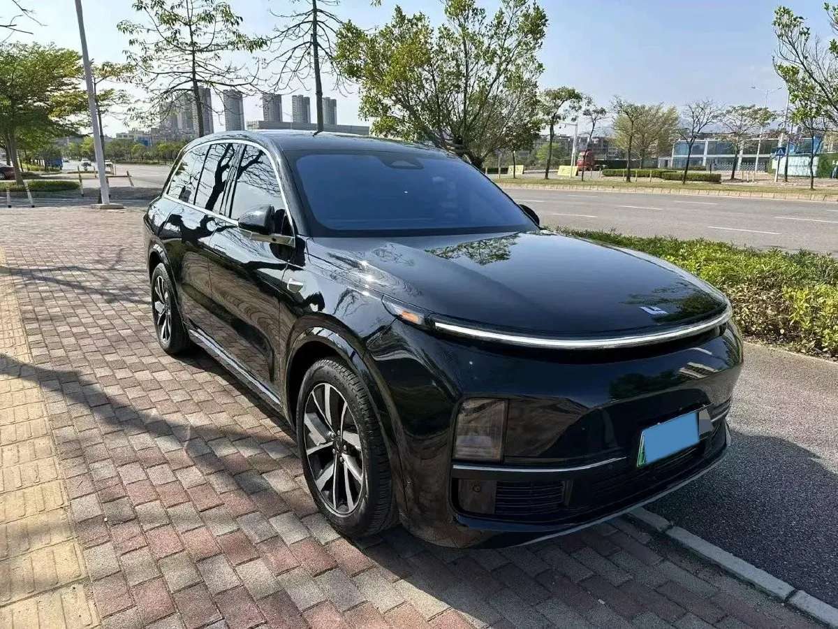2023 Li L8 Range Extended 154HP REEV 40.9KWH,autocango,china used car exporter,china ev exporter,chinese used car exporter,chinese used ev exporter