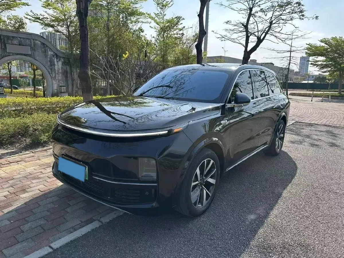 2023 Li L8 Range Extended 154HP REEV 40.9KWH,autocango,china used car exporter,china ev exporter,chinese used car exporter,chinese used ev exporter