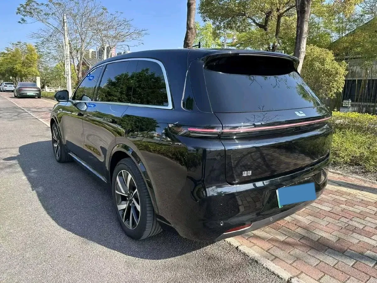 2023 Li L8 Range Extended 154HP REEV 40.9KWH,autocango,china used car exporter,china ev exporter,chinese used car exporter,chinese used ev exporter