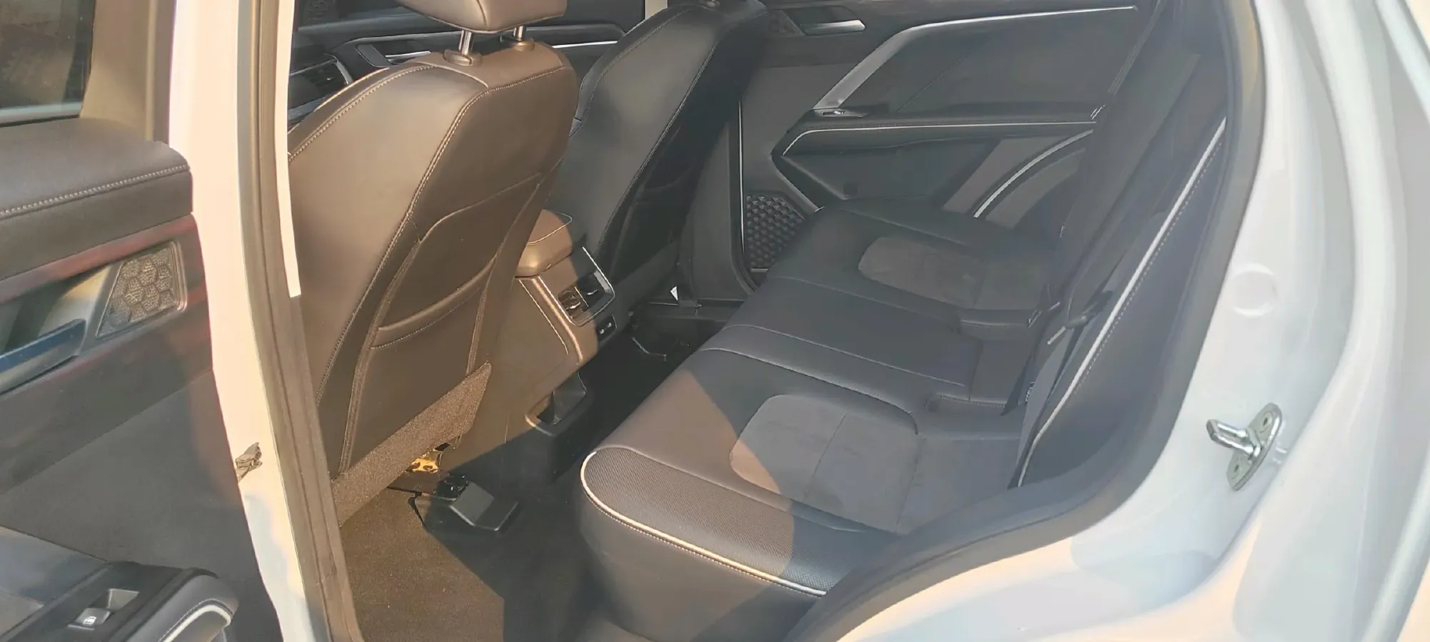 2021 Haval H6 1.5T 150HP L4 7DCT,autocango,china used car exporter,china ev exporter,chinese used car exporter,chinese used ev exporter