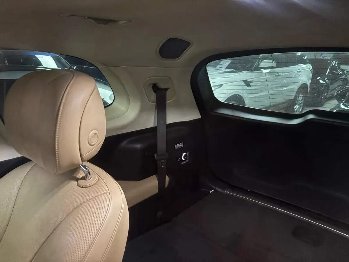 2022 Infiniti Q50L 2.0T 211HP L4 7AT,autocango,china used car exporter,china ev exporter,chinese used car exporter,chinese used ev exporter