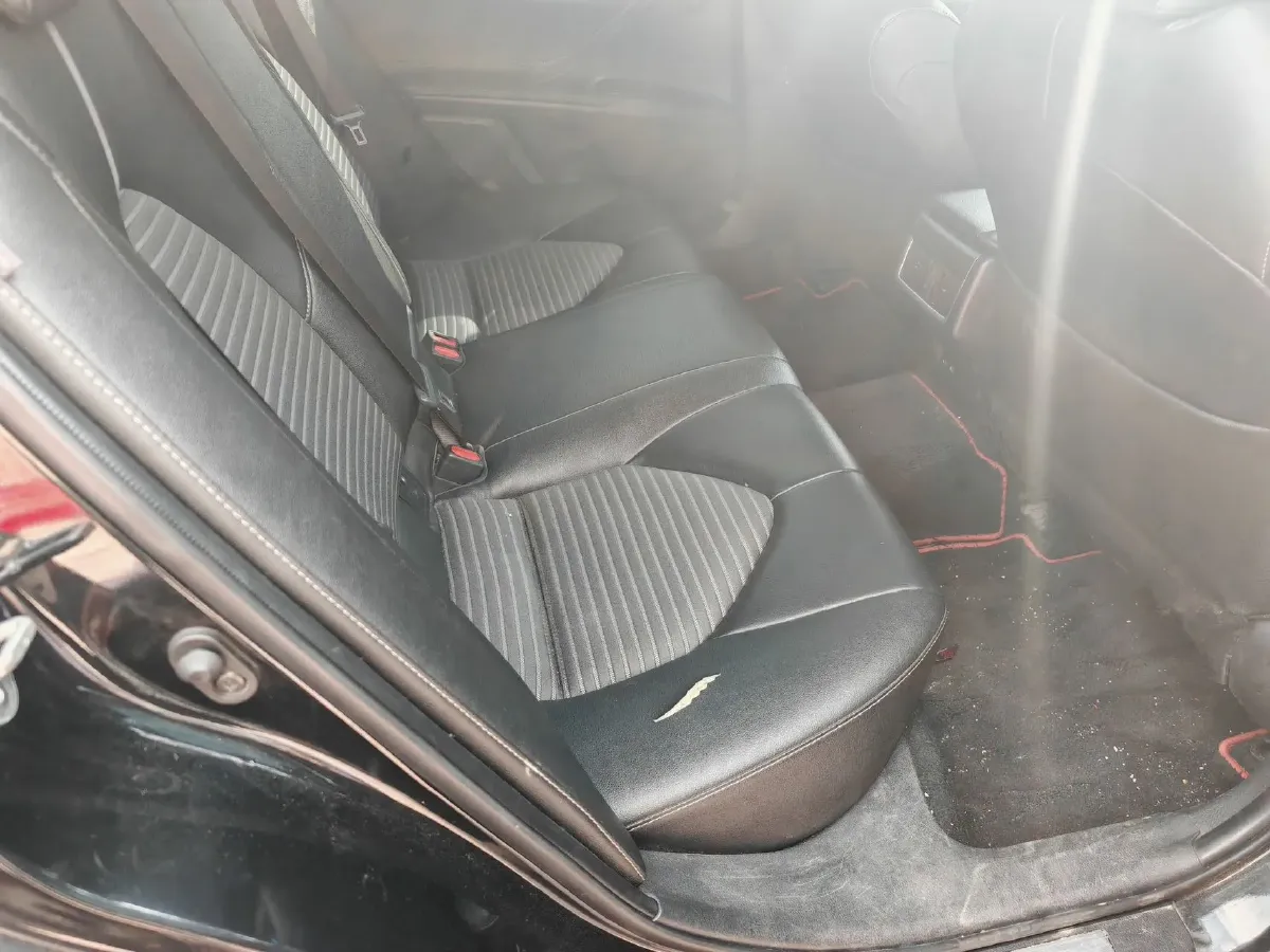 2023 Toyota Camry 2.5L 207HP L4 8AT,autocango,china used car exporter,china ev exporter,chinese used car exporter,chinese used ev exporter