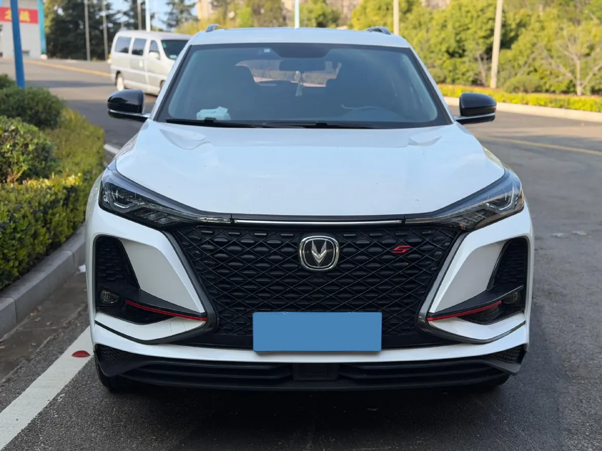 2020 ChangAn CS75 Plus 2.0T 233HP L4 8AT,autocango,china used car exporter,china ev exporter,chinese used car exporter,chinese used ev exporter