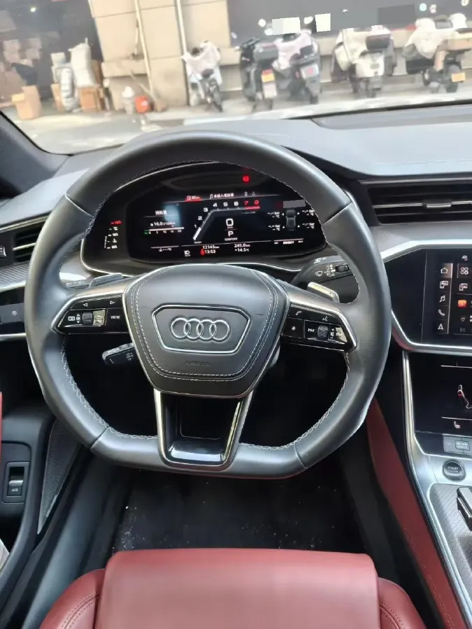 2024 Audi A7L 2.0T 245HP L4 7DCT,autocango,china used car exporter,china ev exporter,chinese used car exporter,chinese used ev exporter