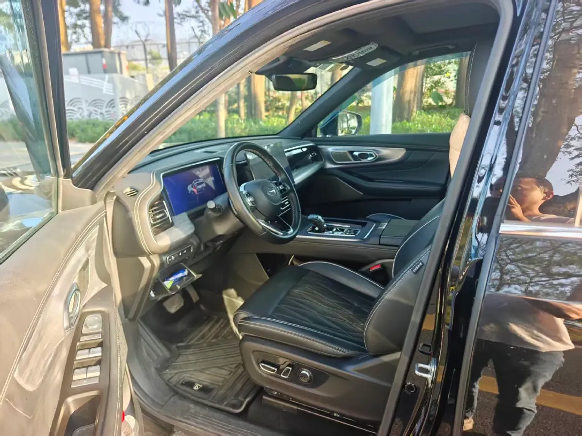 2022 GAC Trumpchi GS8 2.0T 252HP L4 8AT,autocango,china used car exporter,china ev exporter,chinese used car exporter,chinese used ev exporter