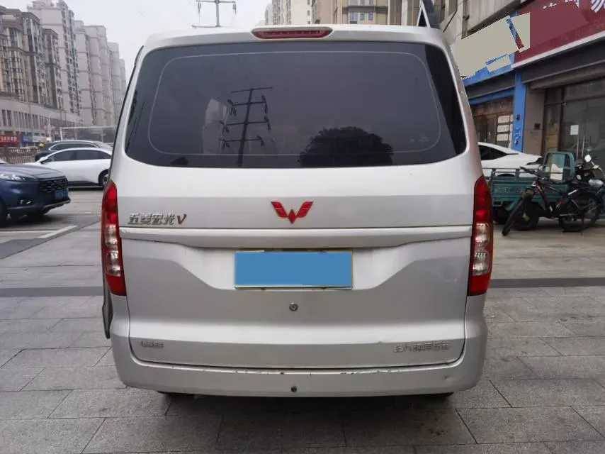 2022 WuLing HongGuang V 1.5L 99HP L4 6MT,autocango,china used car exporter,china ev exporter,chinese used car exporter,chinese used ev exporter