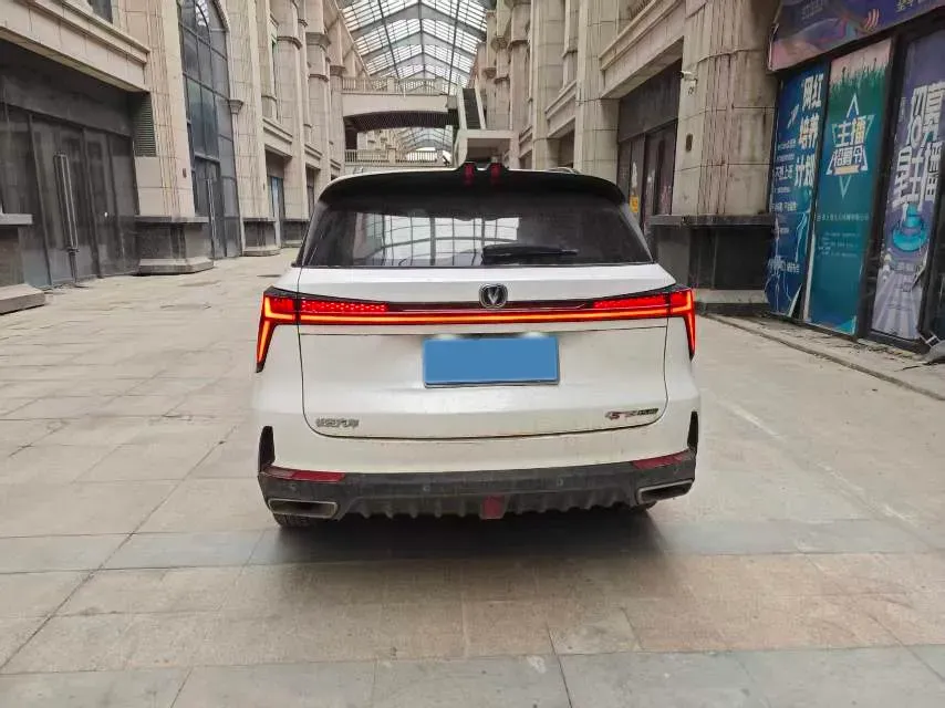 2022 ChangAn CS75 Plus 1.5T 188HP L4 8AT,autocango,china used car exporter,china ev exporter,chinese used car exporter,chinese used ev exporter