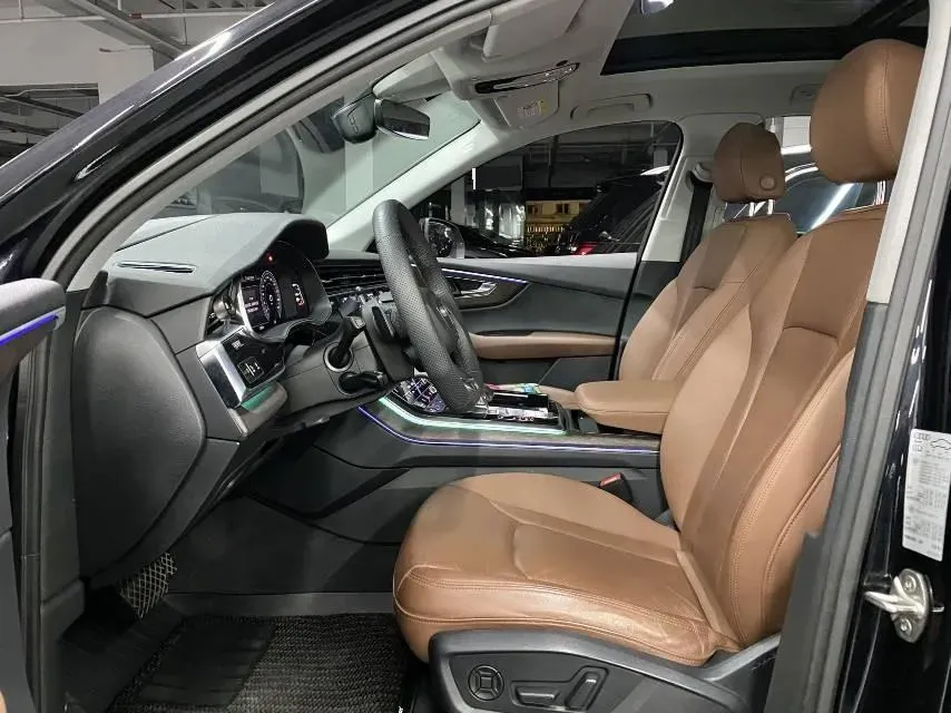 2021 Audi Q7 3.0T 340HP V6 8AT,autocango,china used car exporter,china ev exporter,chinese used car exporter,chinese used ev exporter