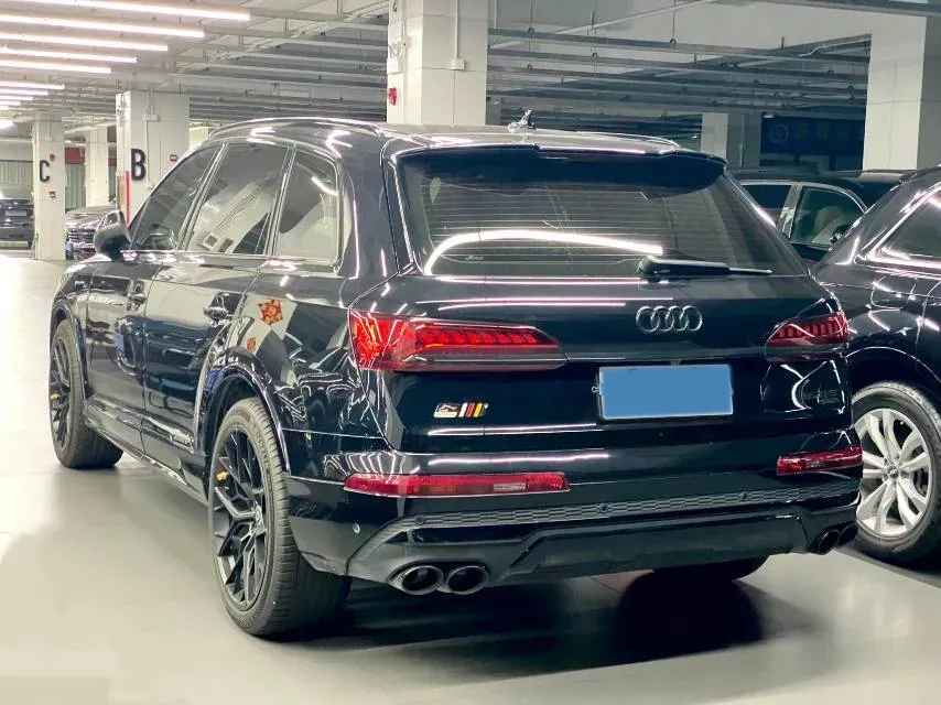 2021 Audi Q7 3.0T 340HP V6 8AT,autocango,china used car exporter,china ev exporter,chinese used car exporter,chinese used ev exporter