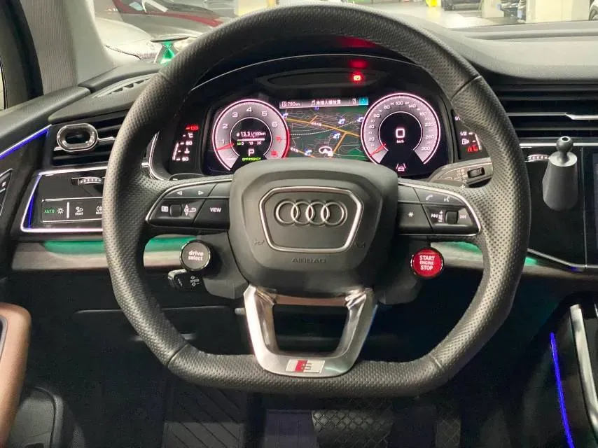 2021 Audi Q7 3.0T 340HP V6 8AT,autocango,china used car exporter,china ev exporter,chinese used car exporter,chinese used ev exporter