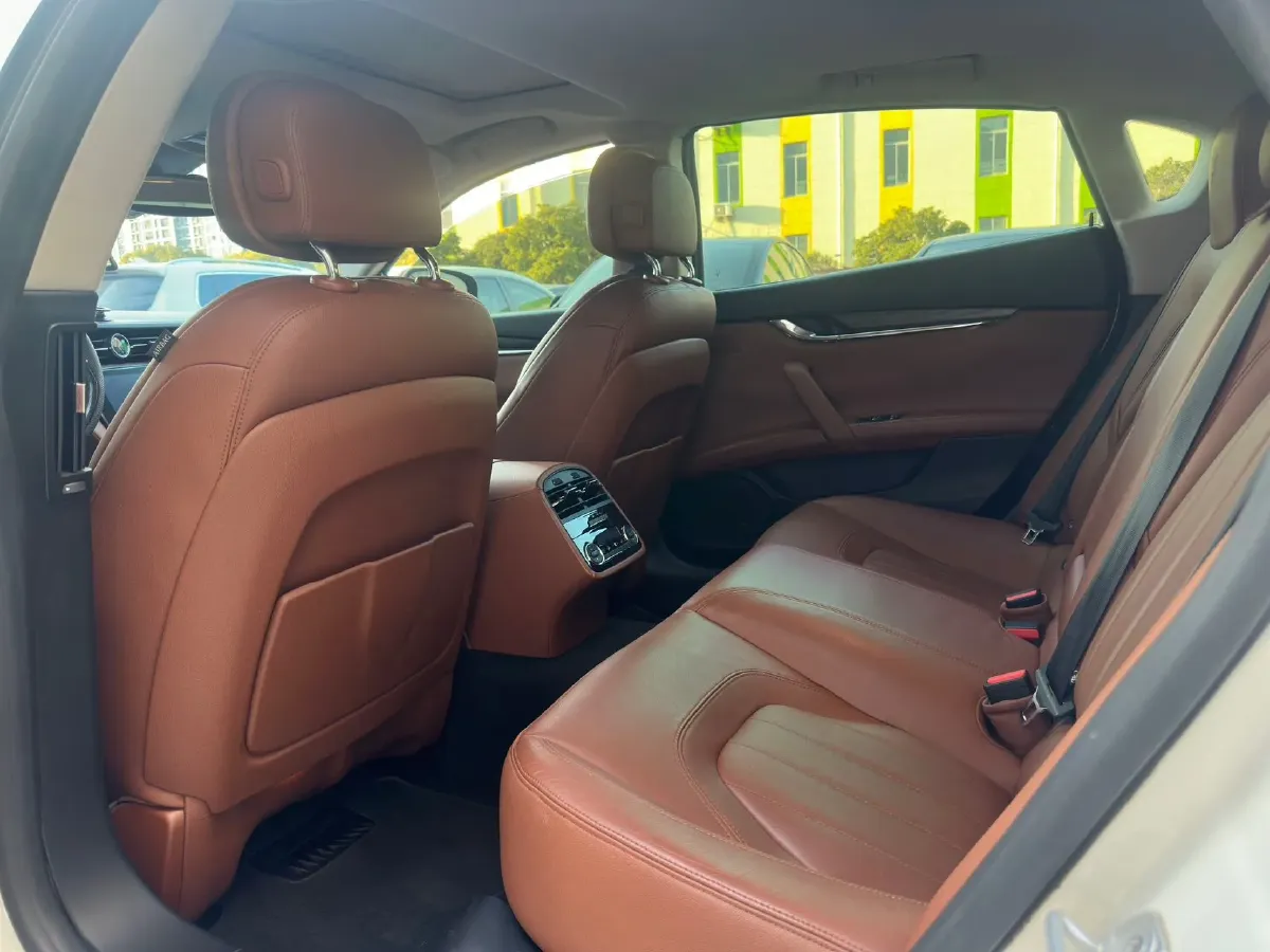 2017 Maserati Quattroporte 3.0T 350HP V6 8AT,autocango,china used car exporter,china ev exporter,chinese used car exporter,chinese used ev exporter