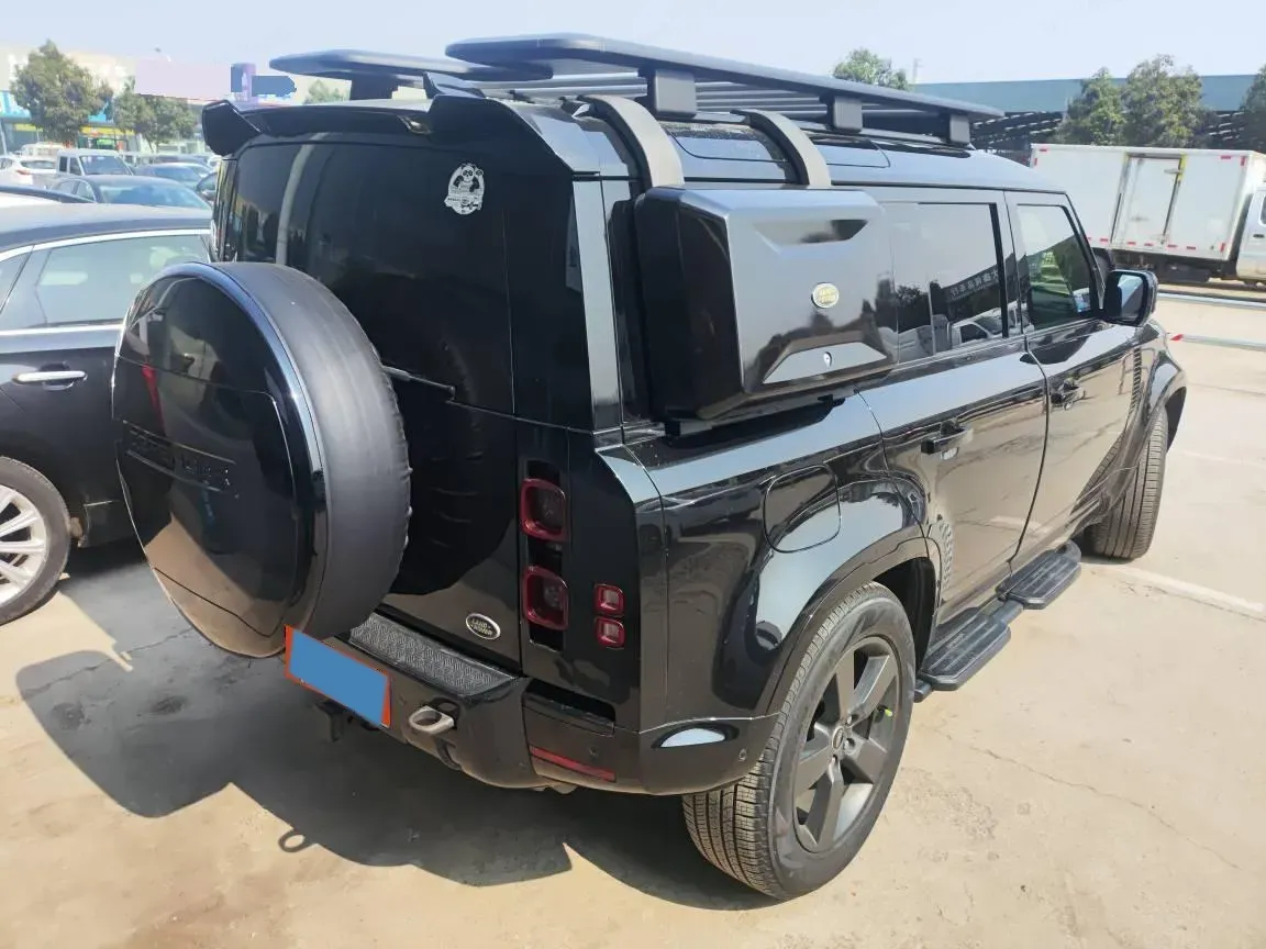 2022 Land Rover Defender 3.0T 400HP L6 8AT,autocango,china used car exporter,china ev exporter,chinese used car exporter,chinese used ev exporter