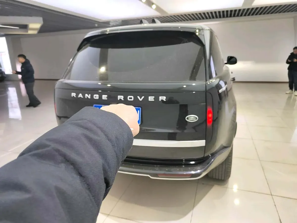 2023 Land Rover Range Rover 3.0T 400HP L6 8AT,autocango,china used car exporter,china ev exporter,chinese used car exporter,chinese used ev exporter