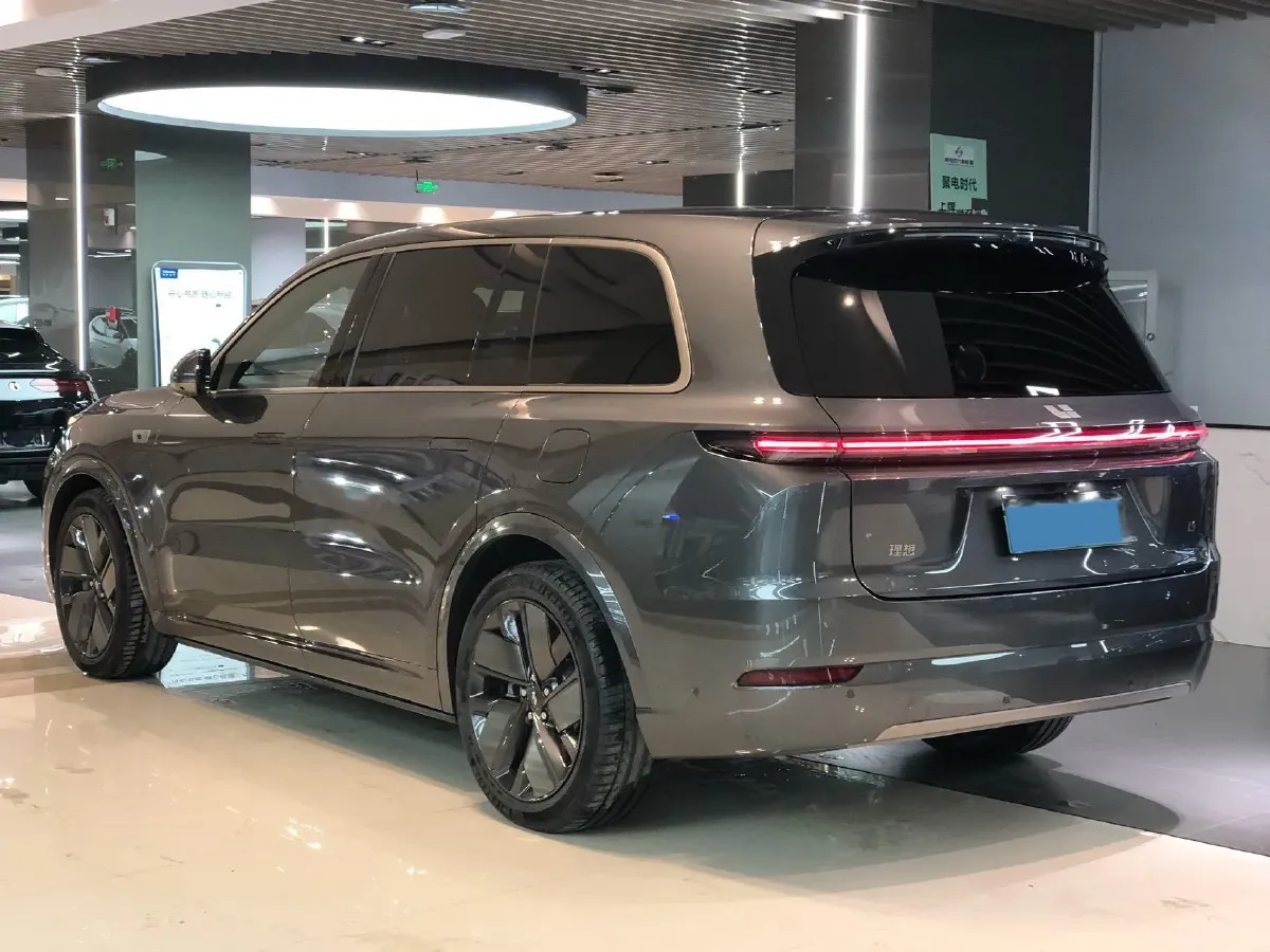 2025 Li L9 Range Extended 154HP REEV,autocango,china used car exporter,china ev exporter,chinese used car exporter,chinese used ev exporter