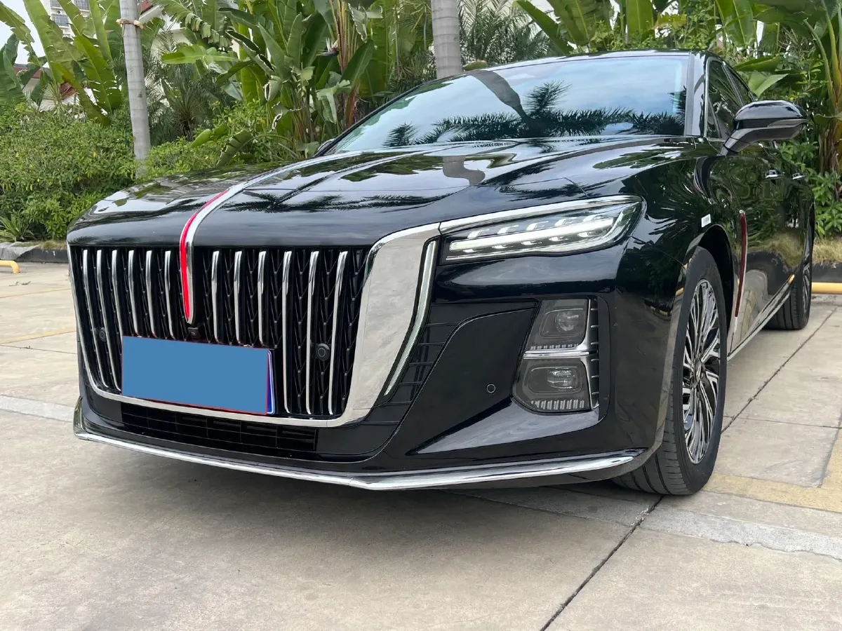 2023 HongQi H5 2.0T 224HP L4 8AT,autocango,china used car exporter,china ev exporter,chinese used car exporter,chinese used ev exporter