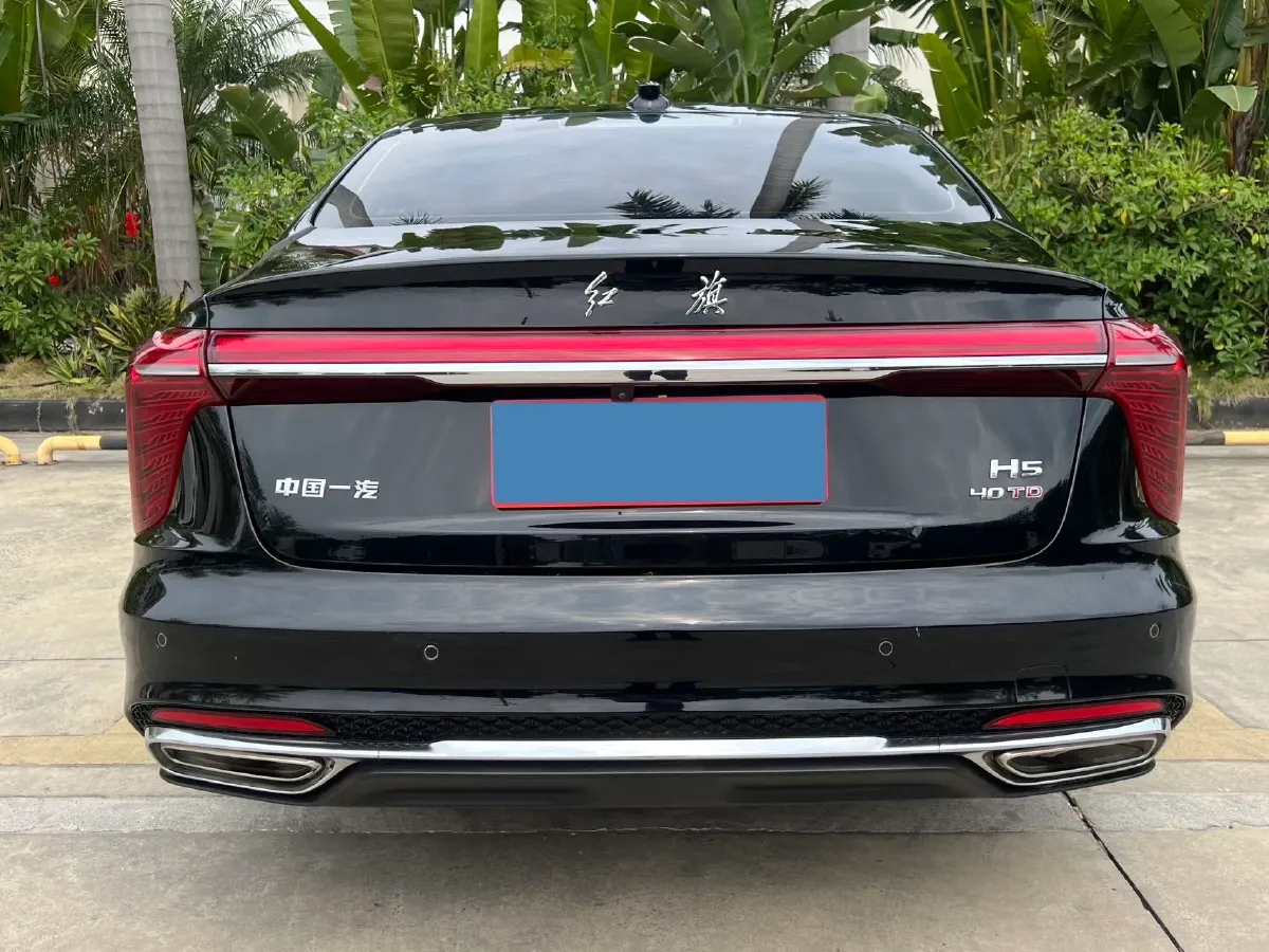 2023 HongQi H5 2.0T 224HP L4 8AT,autocango,china used car exporter,china ev exporter,chinese used car exporter,chinese used ev exporter