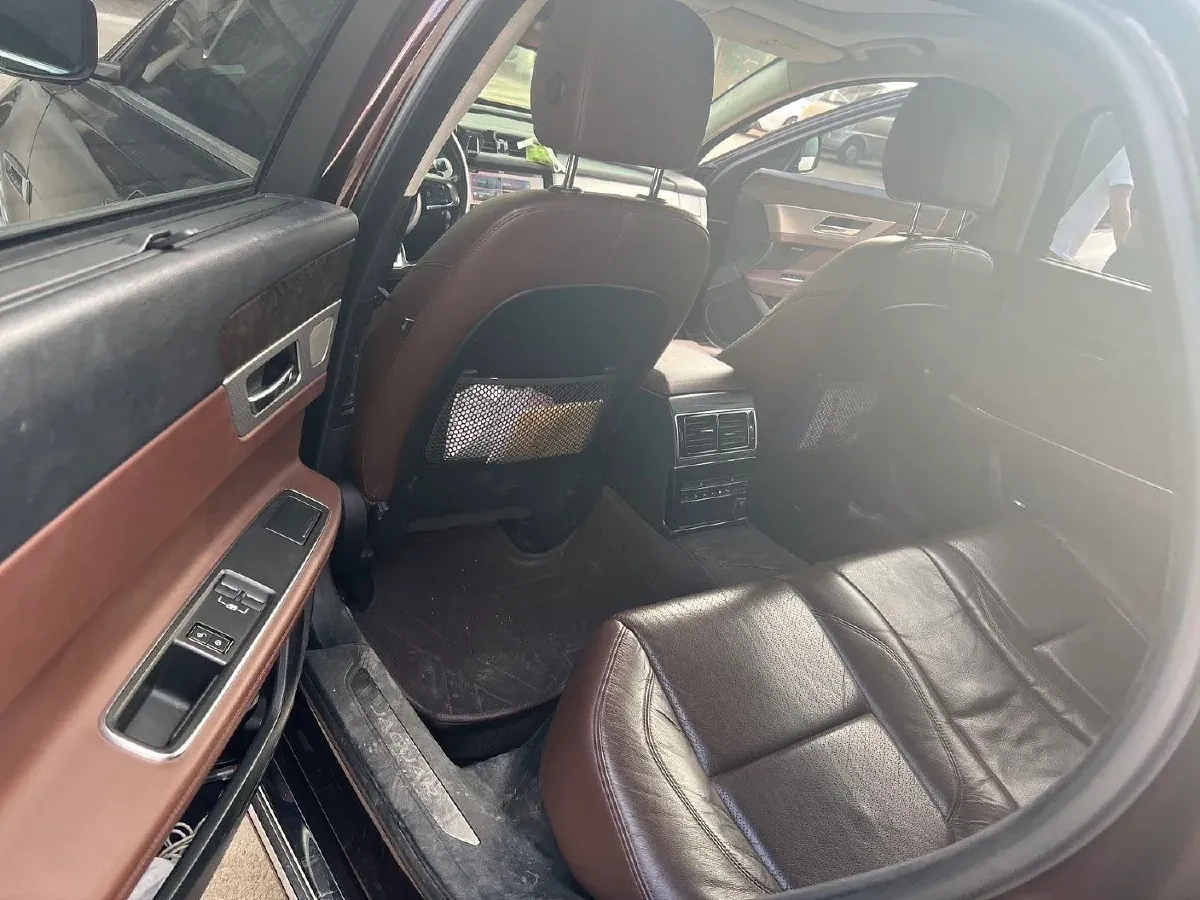 2018 Mercedes-Benz E Class 2.0T 184HP L4 9AT,autocango,china used car exporter,china ev exporter,chinese used car exporter,chinese used ev exporter