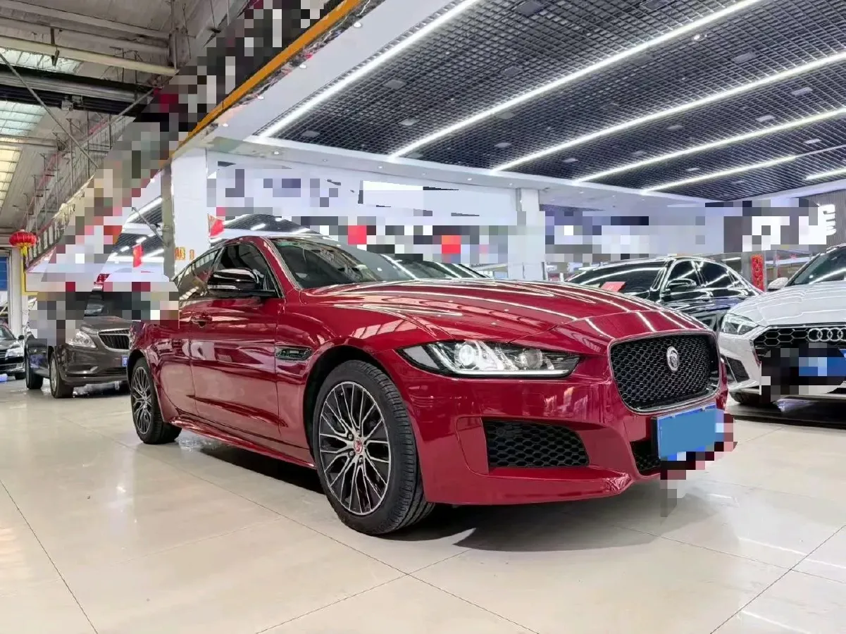 2018 Jaguar F-PACE 2.0T 250HP L4 8AT,autocango,china used car exporter,china ev exporter,chinese used car exporter,chinese used ev exporter