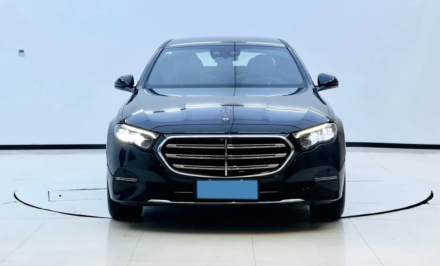 2024 Mercedes-Benz E Class 2.0T 204HP L4 9AT PHEV 25.4KWH,autocango,china used car exporter,china ev exporter,chinese used car exporter,chinese used ev exporter
