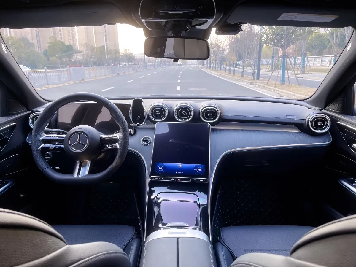 2023 Mercedes-Benz C Class 1.5T 204HP L4 9AT,autocango,china used car exporter,china ev exporter,chinese used car exporter,chinese used ev exporter