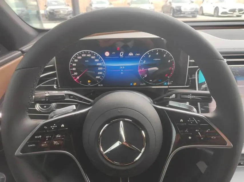 2024 Mercedes-Benz E Class 2.0T 204HP L4 9AT,autocango,china used car exporter,china ev exporter,chinese used car exporter,chinese used ev exporter