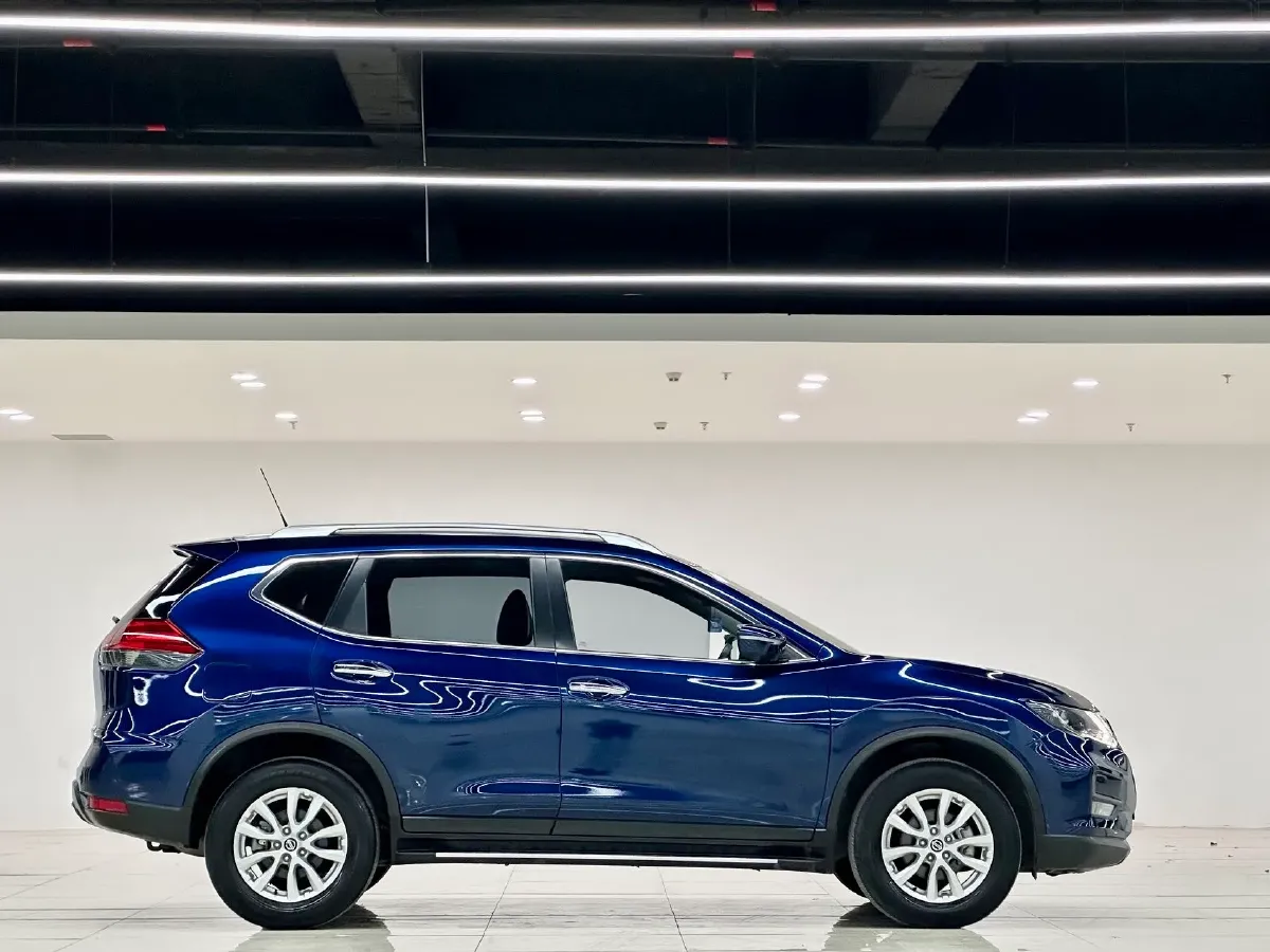 2021 Nissan X-Trail 2.0L 151HP L4 CVT,autocango,china used car exporter,china ev exporter,chinese used car exporter,chinese used ev exporter